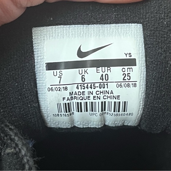 2018 Nike Air Monarch Shoes | Black | Men’s Size 7 EUC - Picture 9 of 10